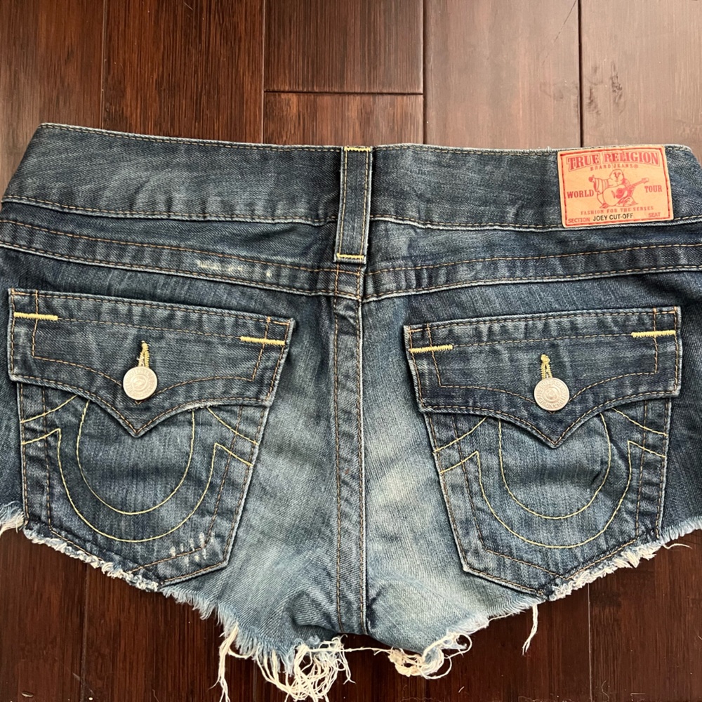 True Religion Blue Distressed Denim Frayed Shorts 90s Y2K 2000s Low Rise - Picture 2 of 6